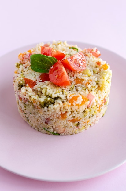 Hausgemachter vegetarischer Couscous