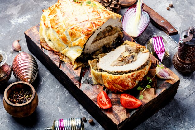 Hausgemachtes Fleisch Wellington