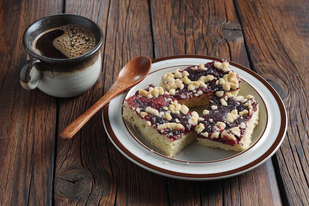 Hausgemachtes Gebäck und Kaffee