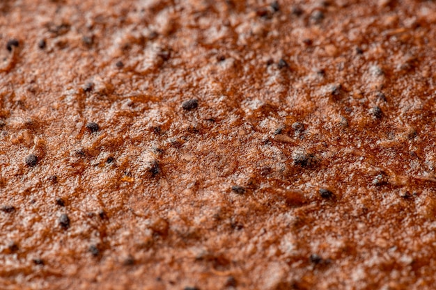 Hausgemachtes getrocknetes fruchtfleischpüree aus frischen äpfeln, pfirsichen, aprikosen und anderen früchten, das als dessert verwendet wird