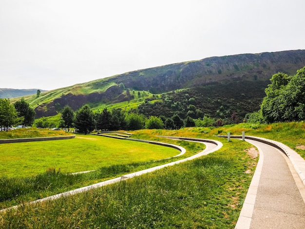 Foto hdr arthurs seat in edinburgh