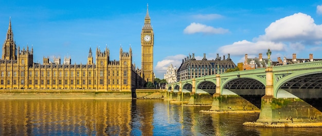 HDR Casas del Parlamento en Londres