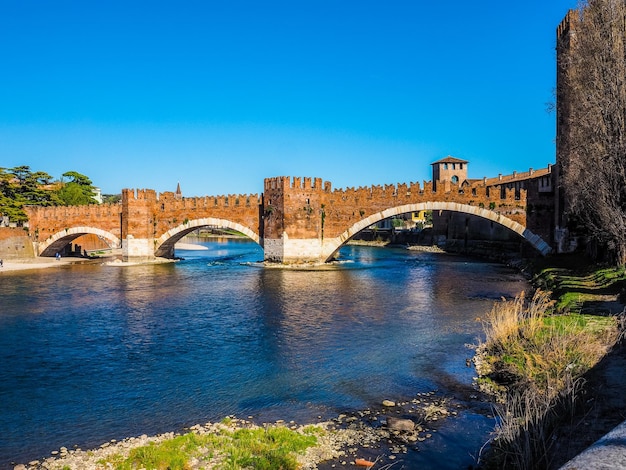 HDR Castelvecchio Bridge aka Scaliger Bridge en Verona