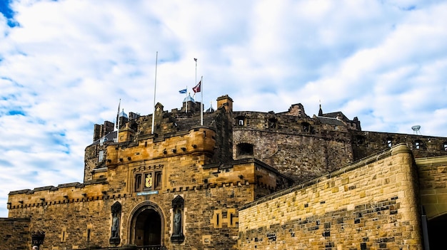 HDR Edinburgh Castle in Schottland