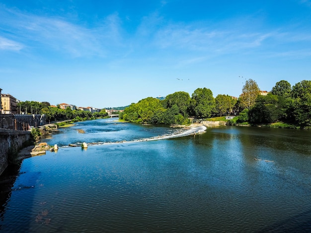 HDR Fluss Po in Turin