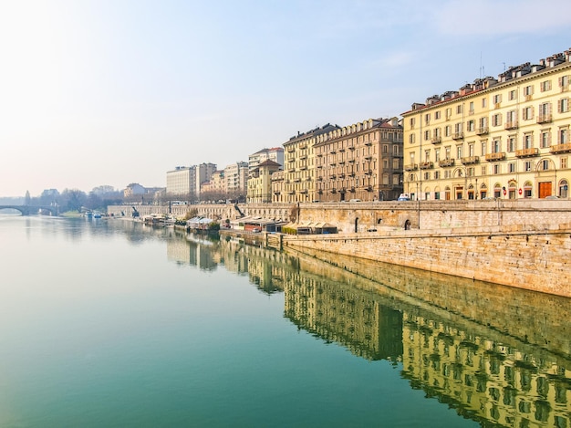 HDR Fluss Po Turin