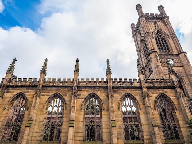 HDR Iglesia de San Lucas en Liverpool