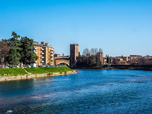 HDR Rio Adige em Verona