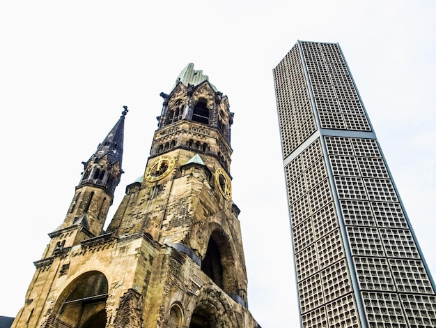 HDR Zerbombte Kirche Berlin