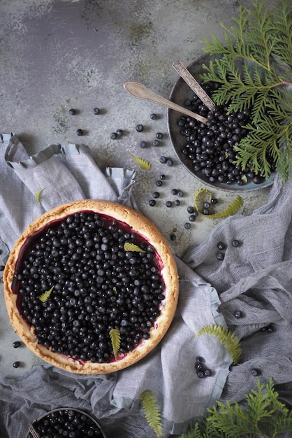 Heidelbeerkuchen und Blaubeeren