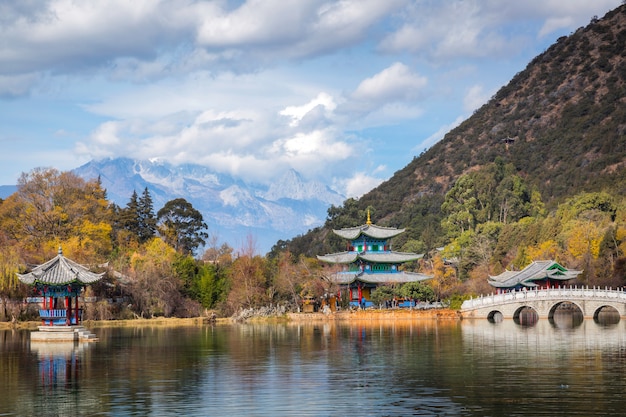 Heillongtan, black dragon pool em lijiang