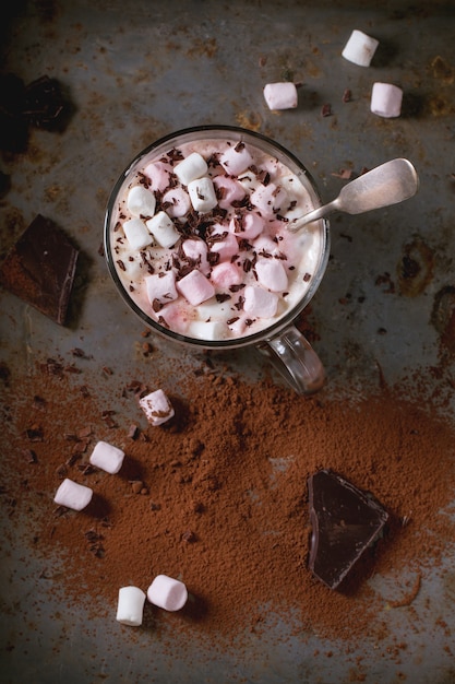 Heiße Schokolade mit Marshmallows