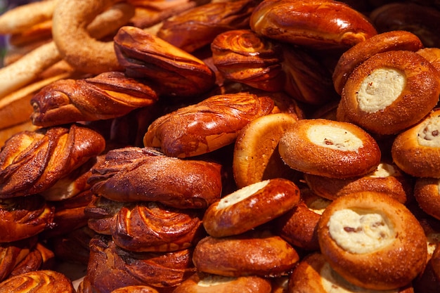 Heiße süße Brötchen mit Zucker