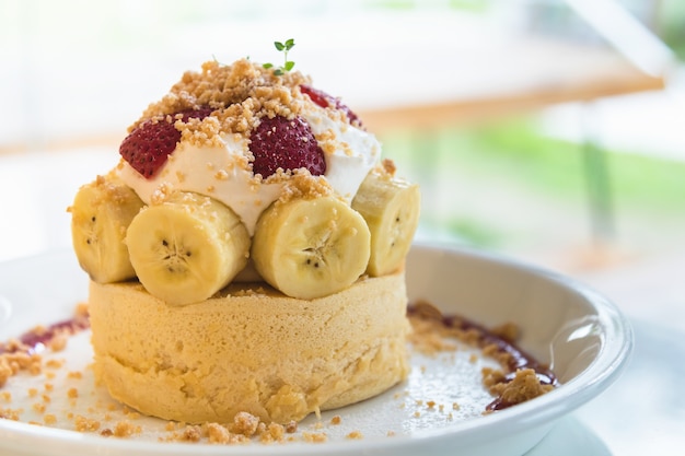 Foto heißer kuchen mit sahne