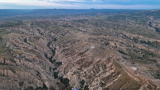 Heißluftballon Kappadokien Tourismus Reisen Türkei berühmte Göreme Hügellandschaft Natur Felsen