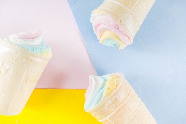 Helado de arcoiris unicornio pastel multicolor