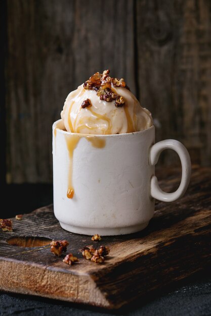 Helado de Caramelo con Salsa