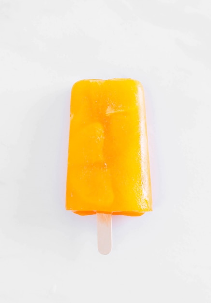 Helado casero de naranja