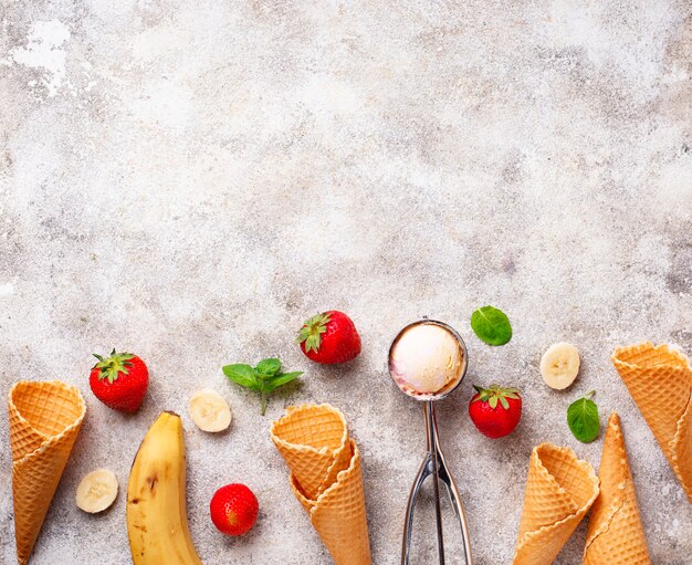 Helado casero de plátano y fresa