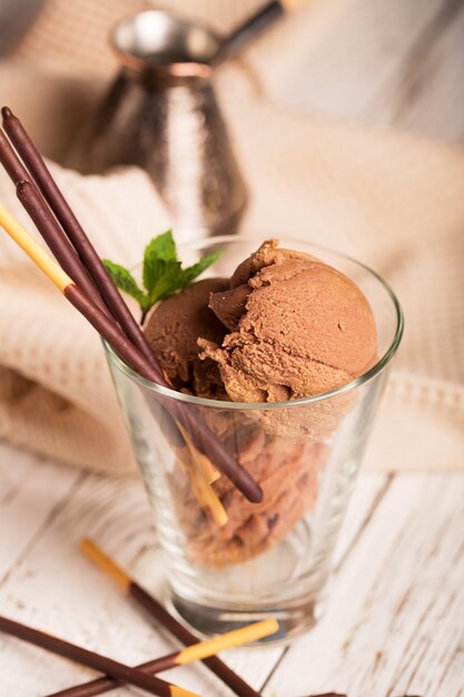 Helado de chocolate