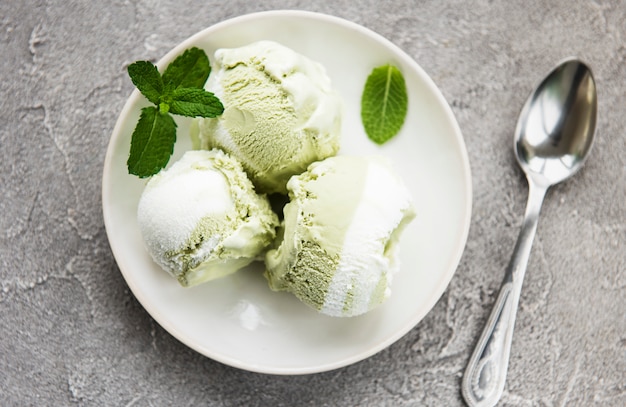 Helado de pistacho y menta.