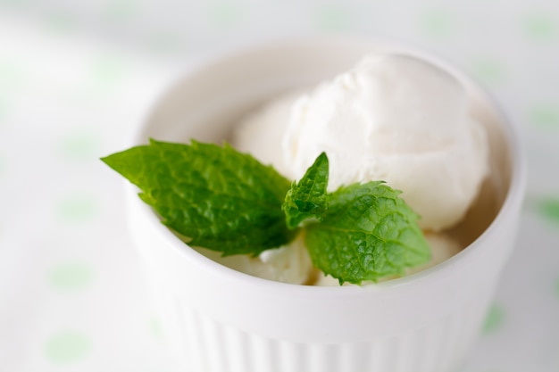 Helado en un tazón