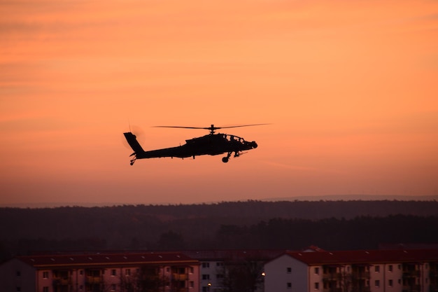 Helicóptero Apache AH64D