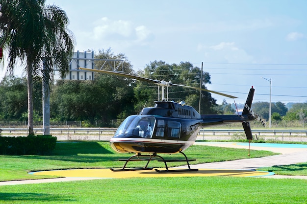 Helicóptero para vuelos turísticos