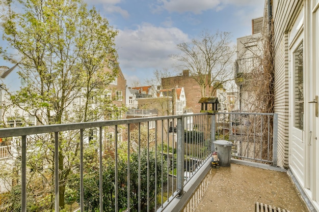 Heller Balkon mit herrlichem Ausblick