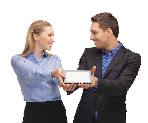 helles Bild von Mann und Frau mit Tablet-PC.