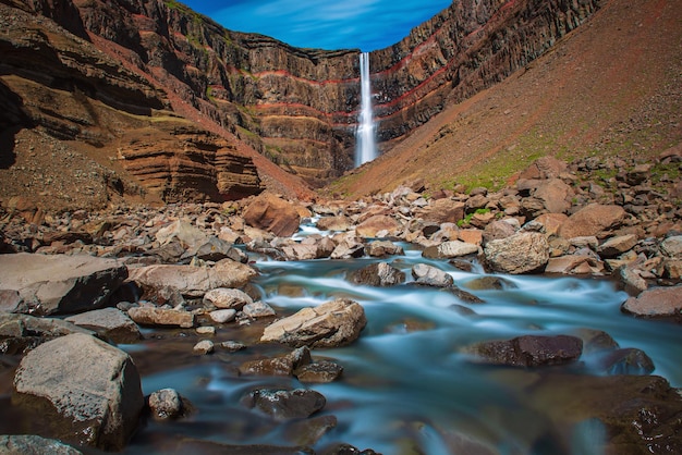 Hengifoss-Wasserfall in Island