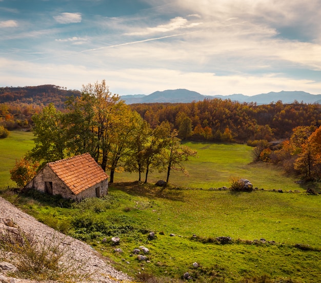 Herbst im kleinen Dorf