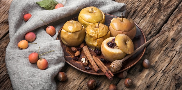 Herbstäpfel gebacken