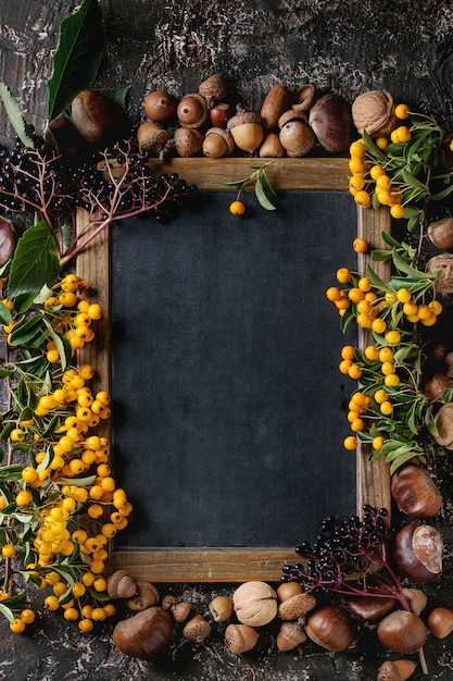 Herbstbeeren mit Tafel