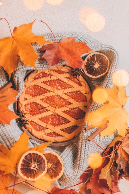 Herbstblätter und Kuchen verrückte Stimmung Herbstartikel Gedruckte Produkte Herbst