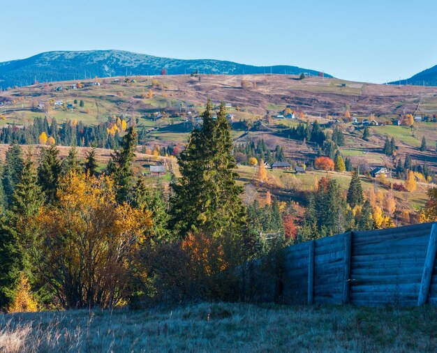 Herbstkarpatendorf Ukraine