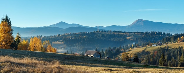 Herbstkarpatendorf Ukraine