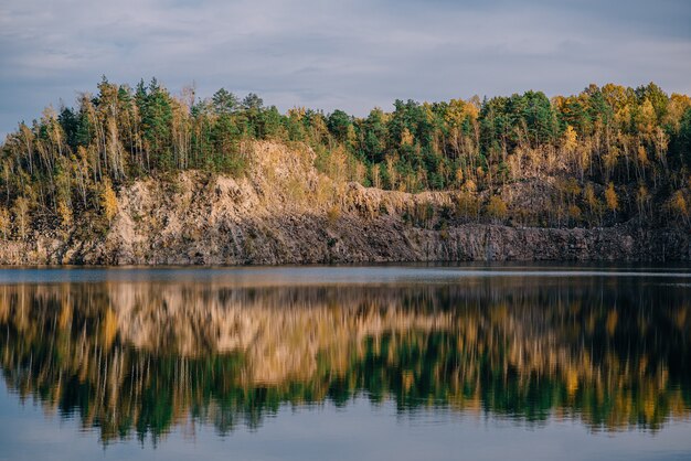 Herbstlandschaft am See