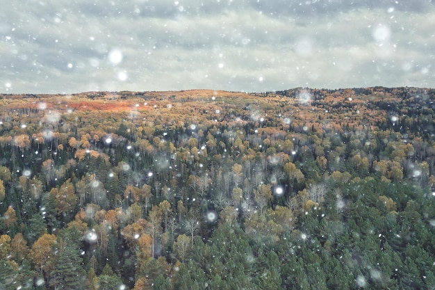 Herbstpanoramadrohne, Landschaft im Herbst Natur Draufsicht