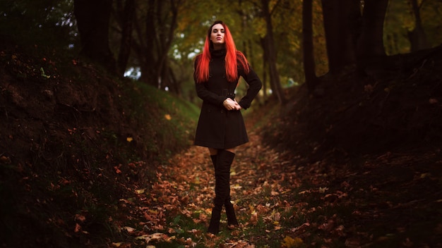 Herbstporträt der Frau