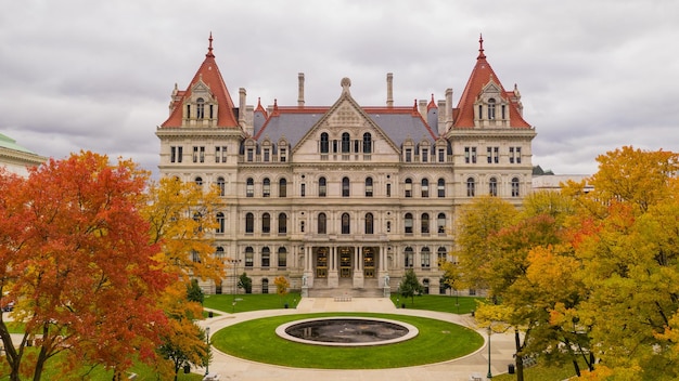 Herbstsaison New York Statehouse Capitol Building in Albany