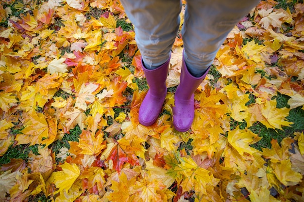 Herbststimmung und Mädchen