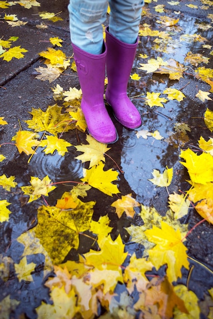 Herbststimmung und Mädchen