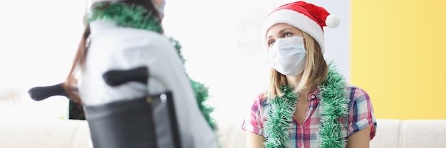 Las hermanas pasan tiempo juntas en el hospital.