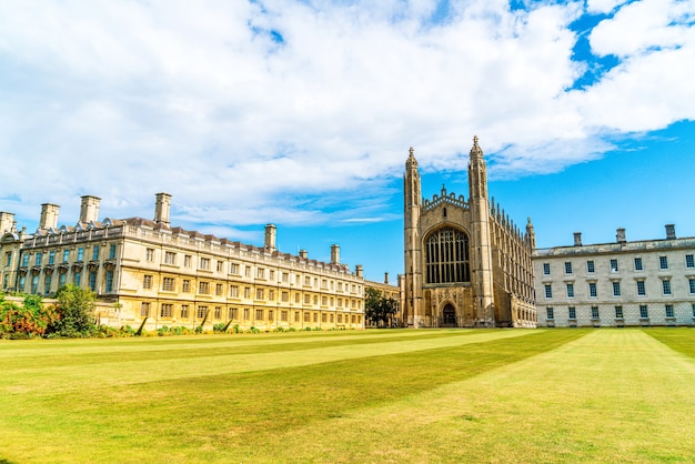 Hermosa arquitectura en King's College Chapel en Cambridge, Reino Unido