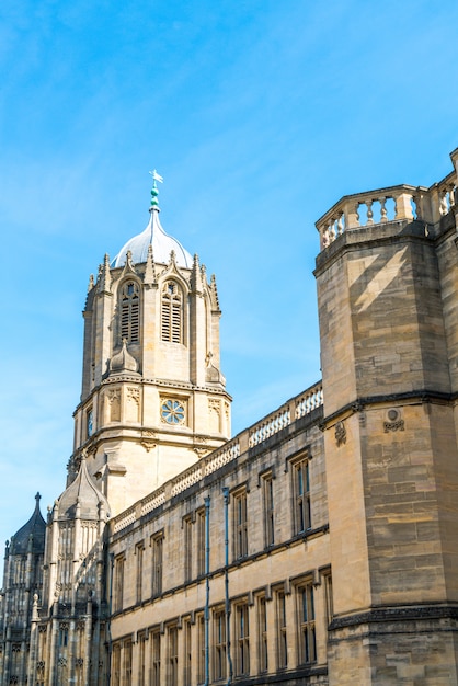 Hermosa arquitectura Tom Tower of Christ Church, Universidad de Oxford