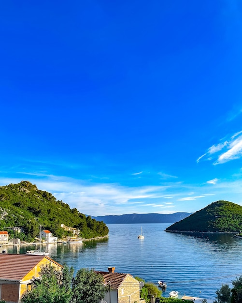 Hermosa bahía tranquila en la isla de Mljet en Croacia