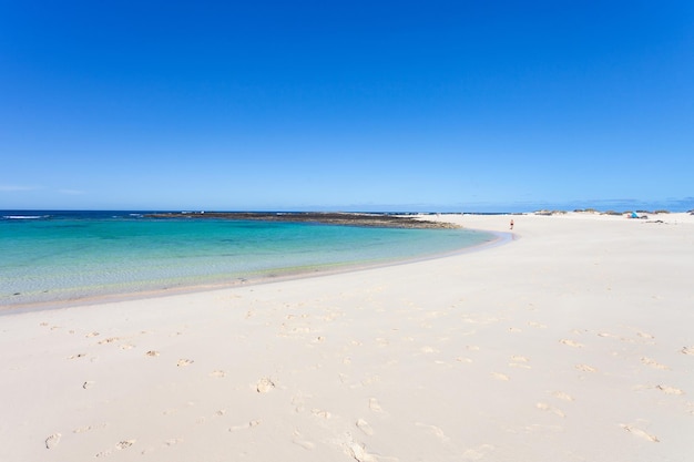 hermosa cala de Playa de La Concha en la localidad de El Cotillo, Fuerteventura, Islas Canarias