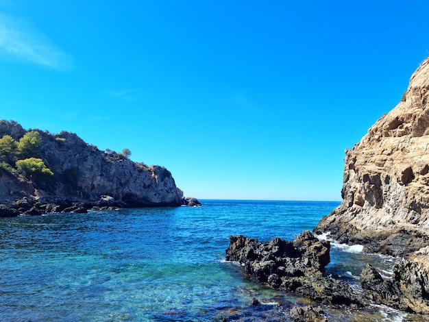 Hermosa cala en la playa