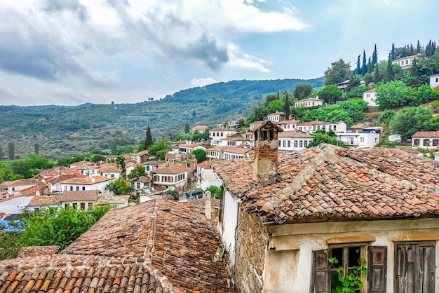 Una hermosa ciudad antigua del centro de turismo Sirince en Turquía